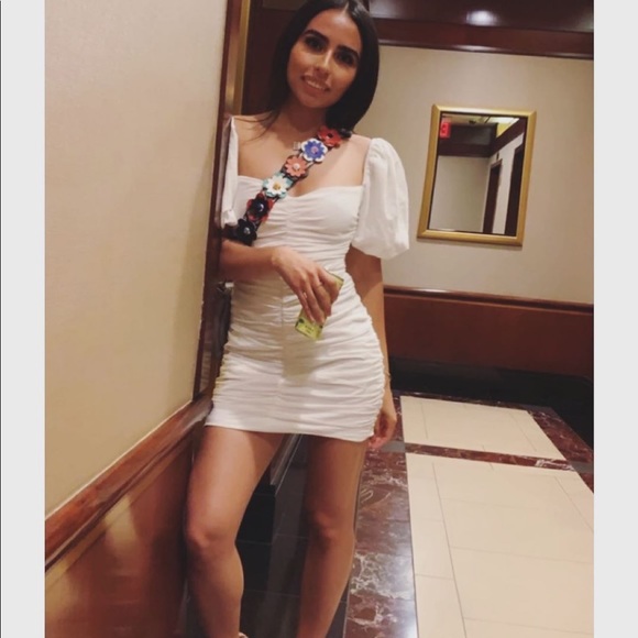 Dresses & Skirts - Mini rouched puff sleeve dress